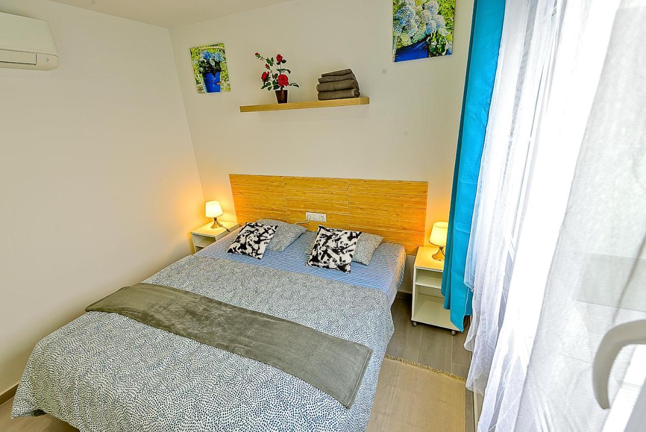 Oceanfront Duplex With A Rooftop Pool And Terrace El Puerto de Santa María Eksteriør bilde